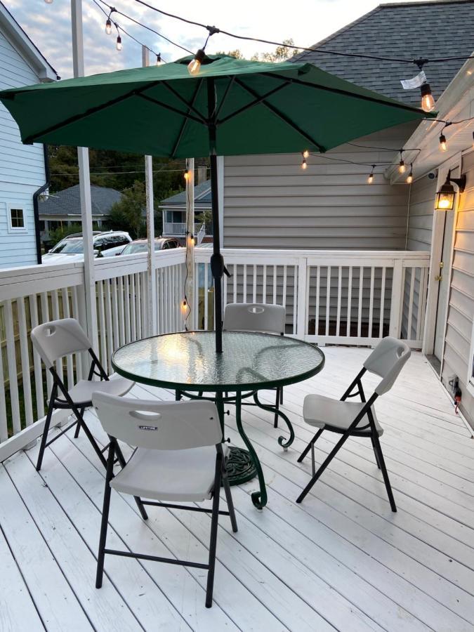 Modern 3-Bedroom, Big Fence Yard, Pets Stay Free Durham Eksteriør bilde